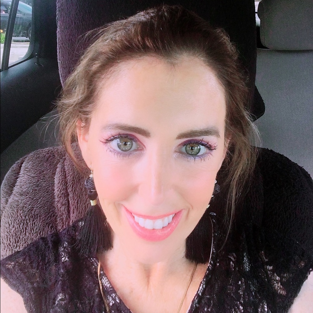 Meet your Posher, Tara